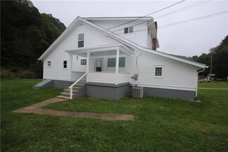 2620 Douglas Run Rd, Elizabeth, PA 15037