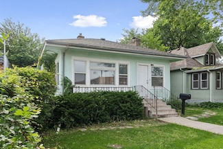 1104 21st Ave SE, Minneapolis, MN 55414