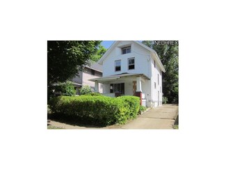 292 Lake St, Akron, OH 44301