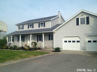 30772 Old Town Springs Rd, Chaumont, NY 13622
