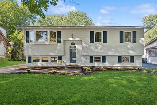 1457 5th Ave SW, Rochester, MN 55902