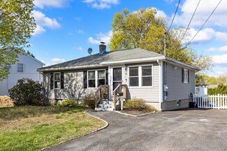 63 Osceola Ave, Worcester, MA 01606