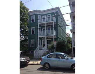 41 Belknap St, Somerville, MA 02144