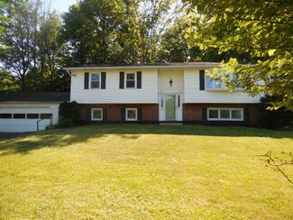134 Gauthier Dr, Swanton, VT 05488