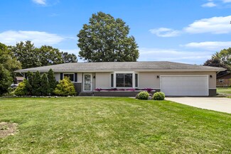 19982 Meadow Ridge Dr, Goshen, IN 46526