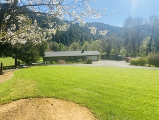 4673 N Myrtle Rd, Myrtle Creek, OR 97457