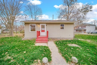 204 Railroad St, Westville, IN 46391