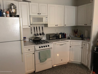 10 Ocean Blvd Unit 1G, Atlantic Highlands, NJ 07716