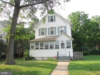 87 Church St, Beverly, NJ 08010