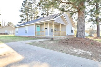 305 Arkansas St, Camden, AR 71701