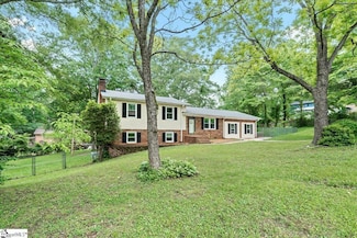 116 Kennedy St, Easley, SC 29642