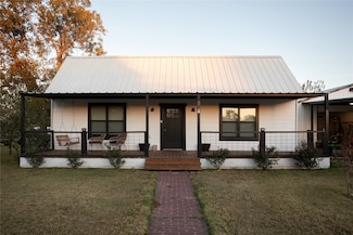 541 Chestnut St, Baird, TX 79504