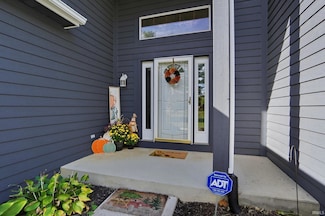 611 Big Valley Ct, Huntertown, IN 46748