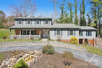 1231 Ashby Ln, Hendersonville, NC 28791