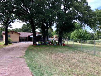 281740 Meridian Heights Rd, Comanche, OK 73529