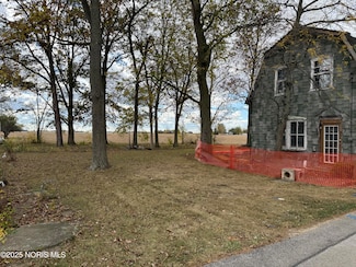 22759 Defiance Pike, Custar, OH 43511