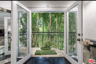 3401 Barham Blvd Unit 3, Los Angeles, CA 90068