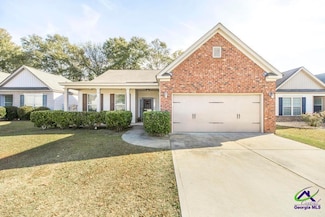 135 Abelia Ln, Byron, GA 31008