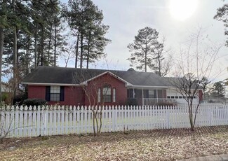 1413 Shady Ln, Magnolia, AR 71753