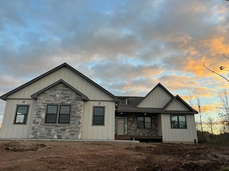 329 138th Ave, Houlton, WI 54082