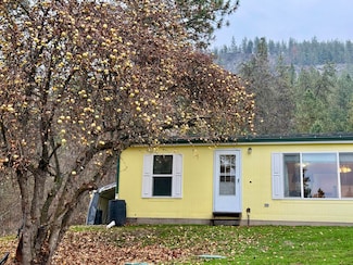 1888 Orchard Dr N, Evans, WA 99126