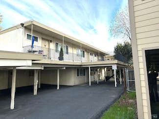 446 S E St, Santa Rosa, CA 95404