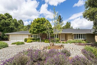 12800 Camino Medio Ln, Los Altos Hills, CA 94022