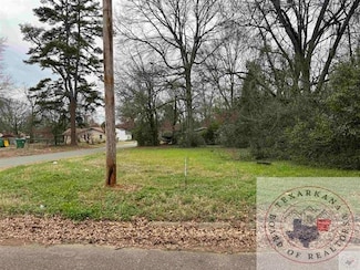 1701 Peach St, Texarkana, TX 75501