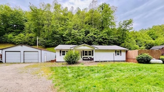 1621 Caudill Fork Rd, Oil Springs, KY 41238