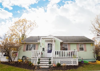4 Maple St, Geneva, NY 14456