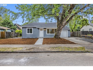 1489 Mckinley Ct, Eugene, OR 97402