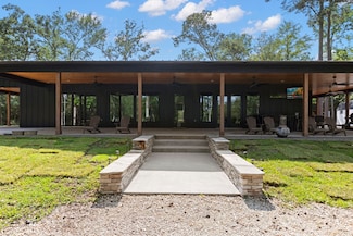 17131 Carrol Ln, Willis, TX 77378