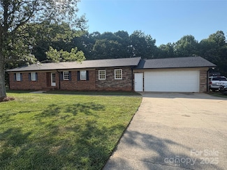 2570 Lipe Rd, China Grove, NC 28023