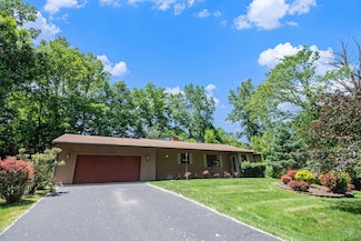 4104 Rurik Dr, Howell, MI 48843