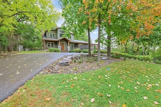 14908 Glen Oak St, Minnetonka, MN 55345