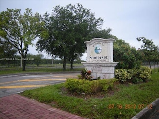 2850 Somerset Dr Unit 105L, Lauderdale Lakes, FL 33311