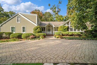 39545 N Mill Creek Rd, Old Mill Creek, IL 60083