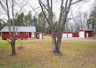 4257 North Rd, Moose Lake, MN 55767