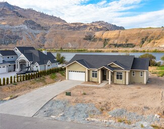 175 N Shore Dr, Orondo, WA 98843