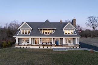 336 River Rd N, Wappingers Falls, NY 12590