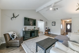 9902 Wren St, La Porte, TX 77571