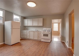 1938 Smith Township State Rd Unit 1, Slovan, PA 15078