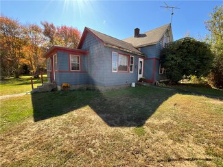 1261 Plainfield Pike, Greene, RI 02827