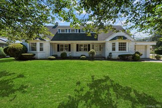 298 Nassau Pkwy, Oceanside, NY 11572