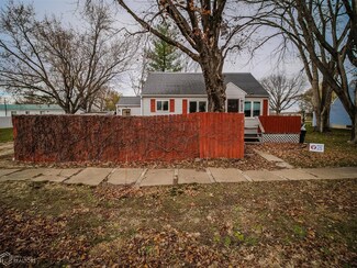 204 E Jacob St, Montour, IA 50173