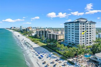 9235 Gulf Shore Dr Unit 501, Naples, FL 34108