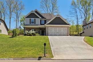533 Carrington Blvd, Lenoir City, TN 37771