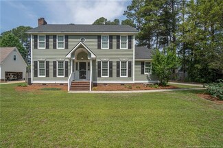 5404 Labrador Dr, Hope Mills, NC 28348