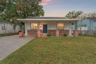 1303 E Frierson Ave, Tampa, FL 33603