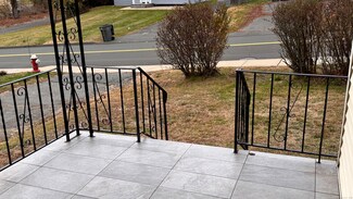 55 Hoadley St Unit 2, Naugatuck, CT 06770